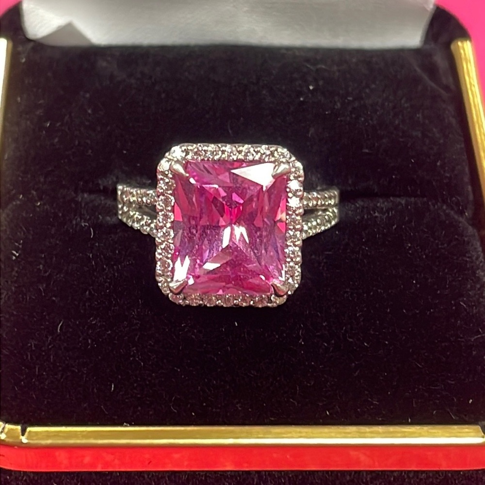 Pink Topaz Ring - Picture 3 of 13